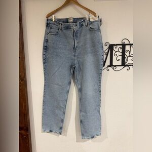 Abercrombie & Fitch ankle straight jeans